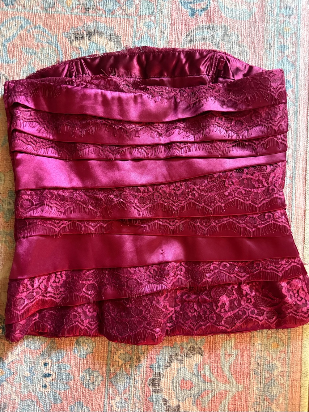 Silk and Lace Corset top with boning - Picture 9 of 13